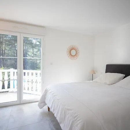 Villa Belle Familiale Renovee Dans Cadre Exceptionnel-ag15 Lacanau