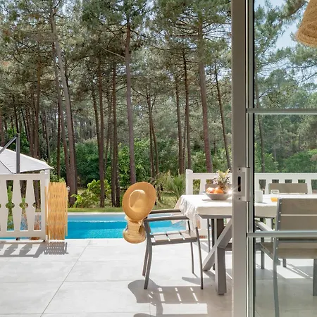 Belle Familiale Renovee Dans Cadre Exceptionnel-ag15